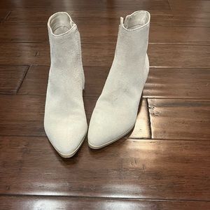 Dolce Vita ankle boots